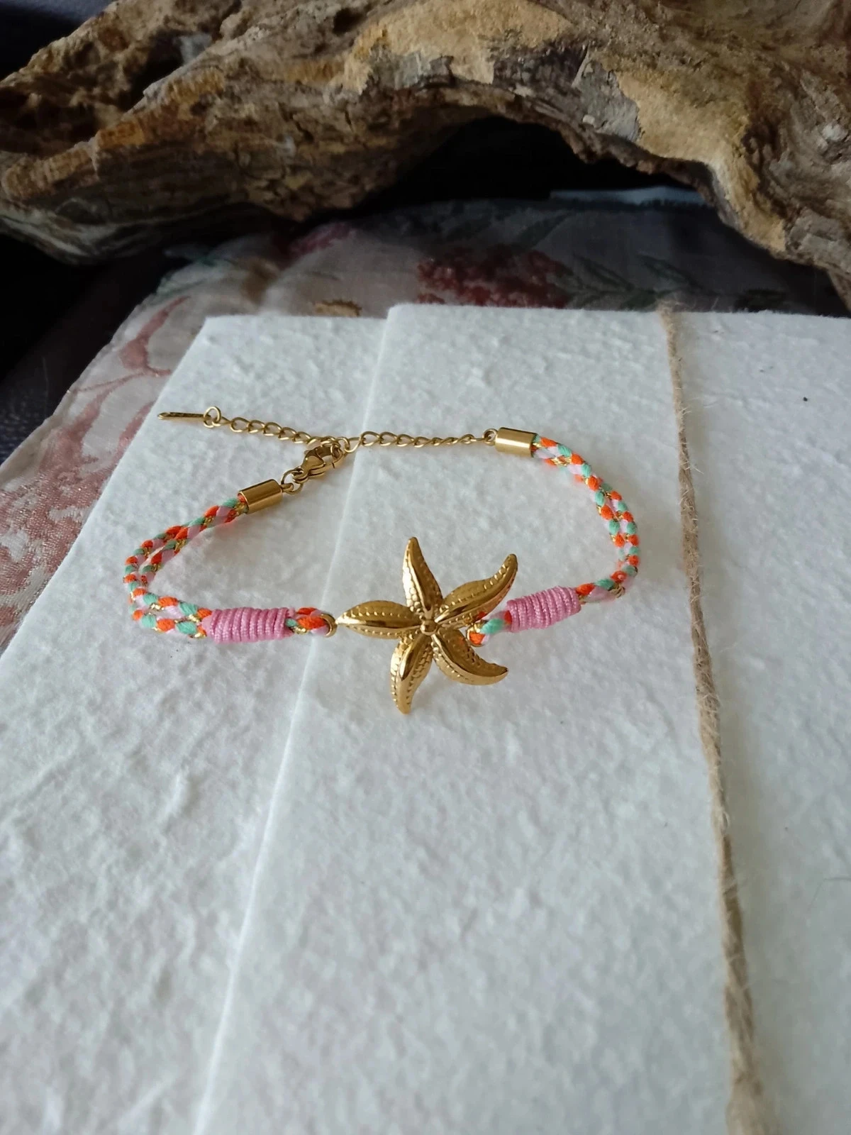 Bracelet en étoile de mer dorée